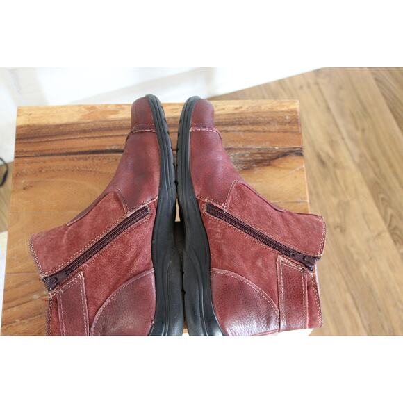 Women's Earth Origins Dayton Suede Buckle Accent Ankle Boot/Bottie Size 8 1/2 - Picture 8 of 8